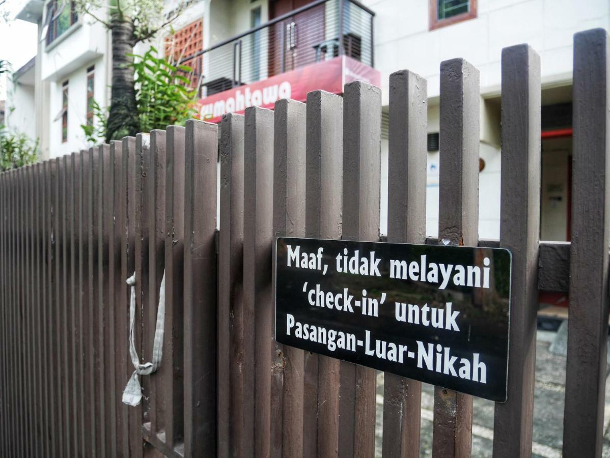 Rumah Tawa Hotel Syariah Bandung Exterior foto